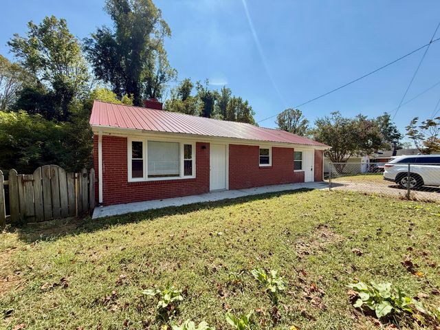 320 Franklin Heights RD, Bassett, VA 24055