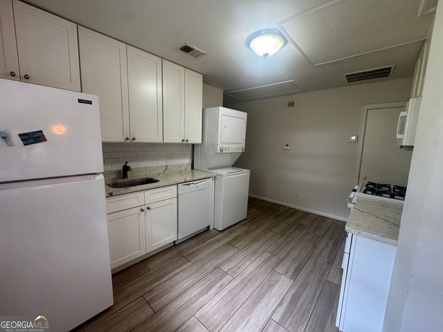 2178 Rugby Avenue, College Park, GA 30337