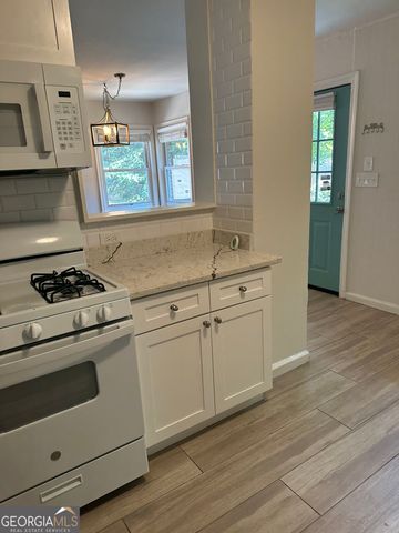 2178 Rugby Avenue, College Park, GA 30337