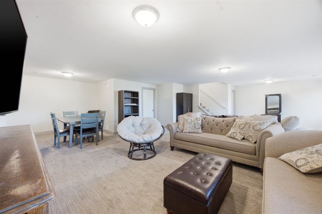 15603 E Hazel Nut Cir, Wichita, KS 67230