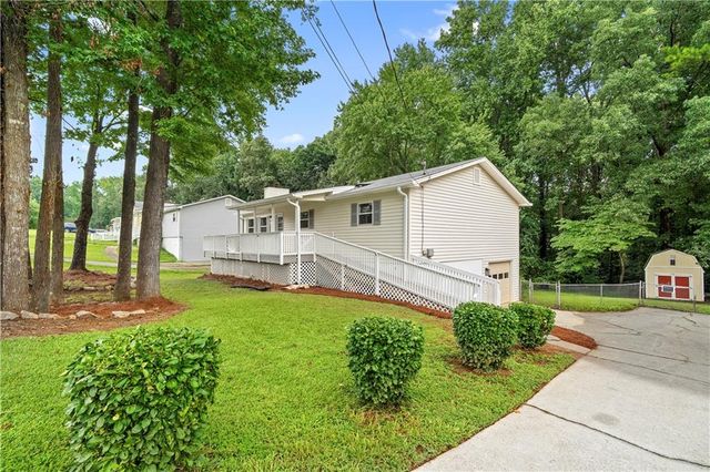 106 Caldwell Road, Lawrenceville, GA 30046