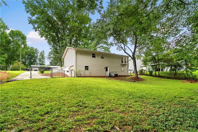 106 Caldwell Road, Lawrenceville, GA 30046