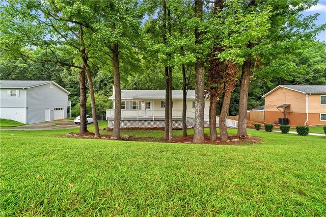 106 Caldwell Road, Lawrenceville, GA 30046