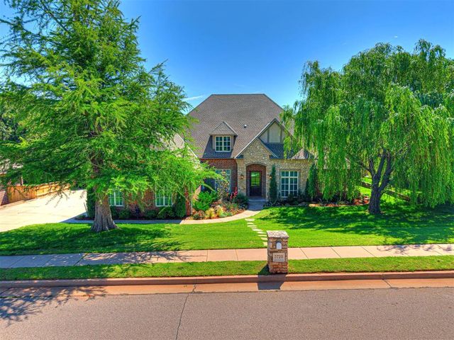 3720 Creek Bend Road, Edmond, OK 73003