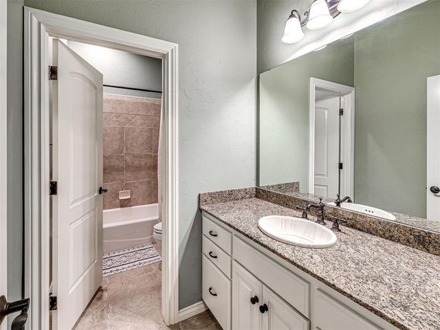 3720 Creek Bend Road, Edmond, OK 73003