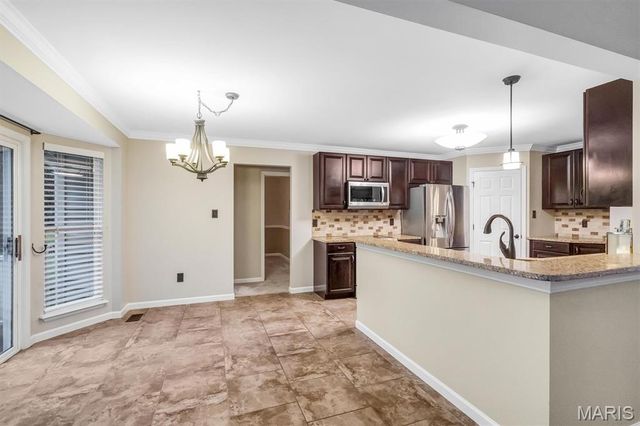 3930 White Rose Lane, St Charles, MO 63304