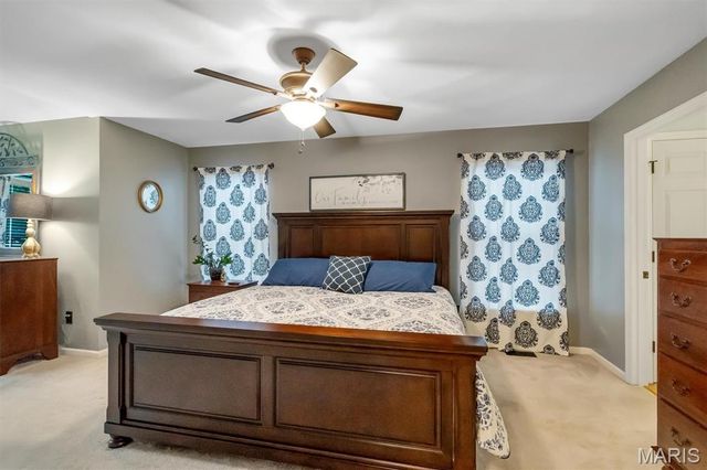 3930 White Rose Lane, St Charles, MO 63304