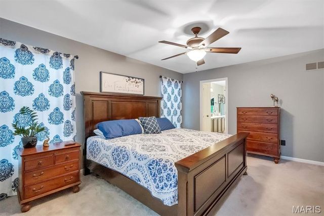 3930 White Rose Lane, St Charles, MO 63304