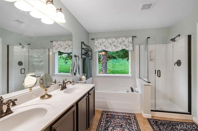 3930 White Rose Lane, St Charles, MO 63304