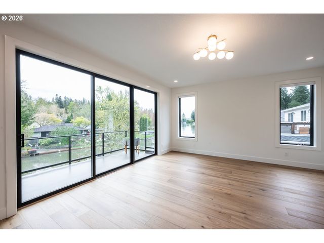 4487 WESTBAY Rd, Lake Oswego, OR 97035