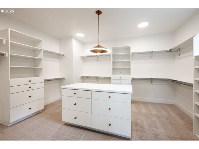 4487 WESTBAY Rd, Lake Oswego, OR 97035