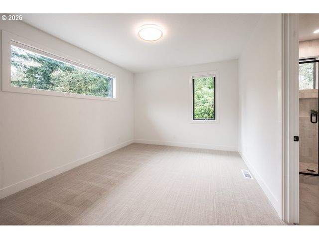 4487 WESTBAY Rd, Lake Oswego, OR 97035