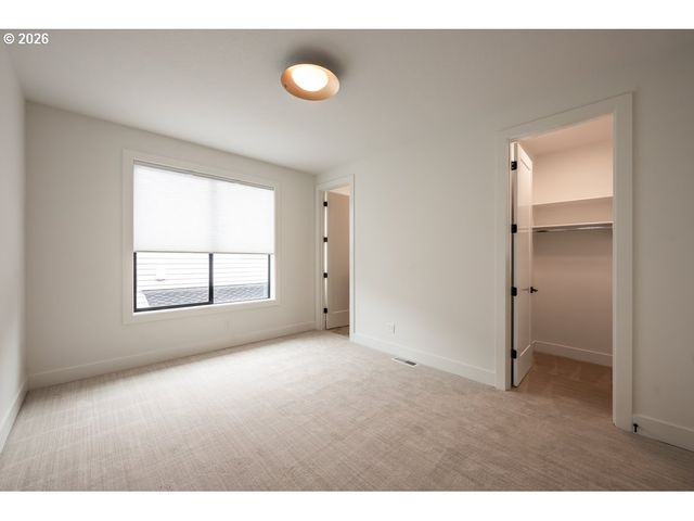 4487 WESTBAY Rd, Lake Oswego, OR 97035