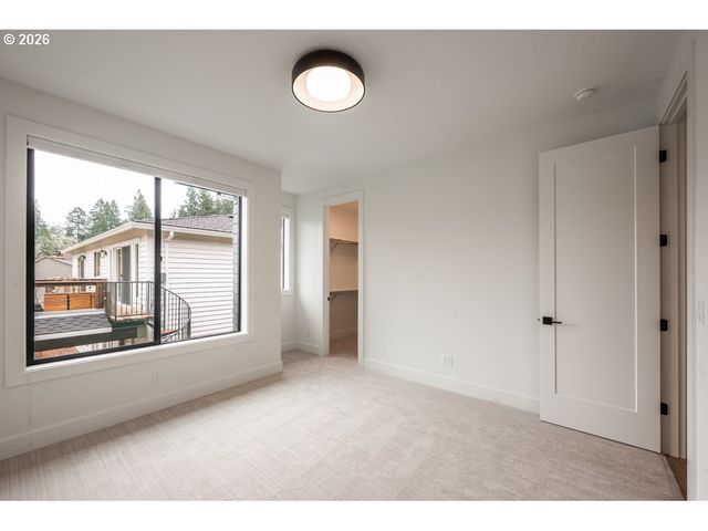 4487 WESTBAY Rd, Lake Oswego, OR 97035