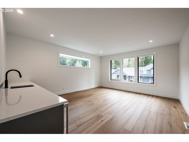 4487 WESTBAY Rd, Lake Oswego, OR 97035