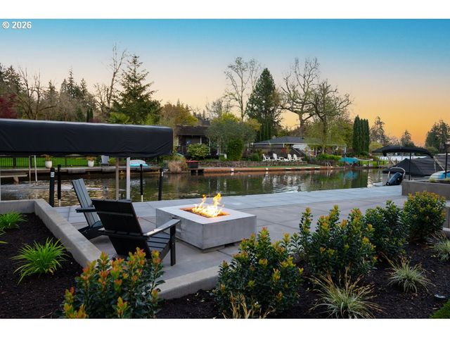 4487 WESTBAY Rd, Lake Oswego, OR 97035
