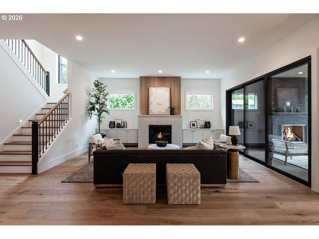 4487 WESTBAY Rd, Lake Oswego, OR 97035