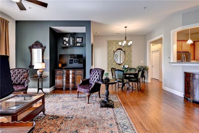 5215 Center St Apt 203, Williamsburg, VA 23188