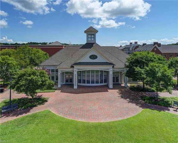 5215 Center St Apt 203, Williamsburg, VA 23188