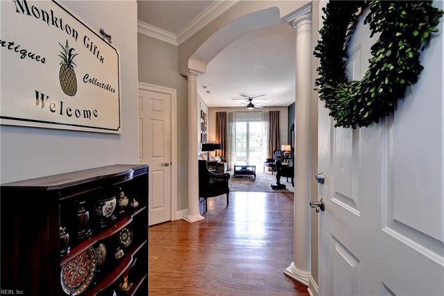 5215 Center St Apt 203, Williamsburg, VA 23188