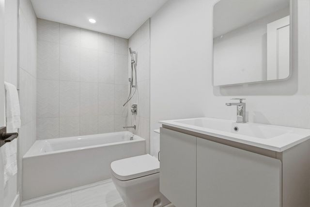 118 B Street 303, Boston, MA 02127