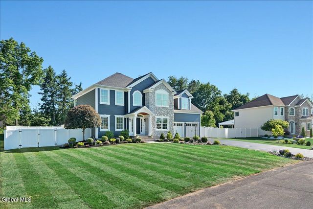 7 Pond View Drive, Clifton Park, NY 12065