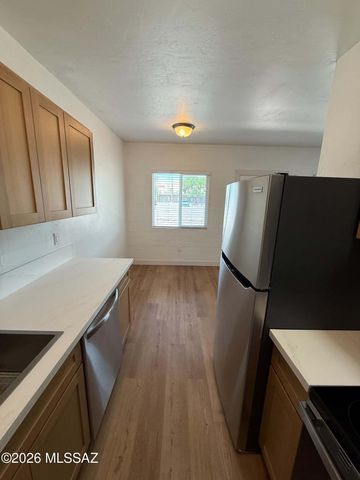 1518 E Hedrick Dr Apt D, Tucson, AZ 85719