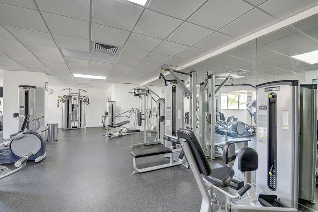 5600 N Flagler Drive 307, West Palm Beach, FL 33407