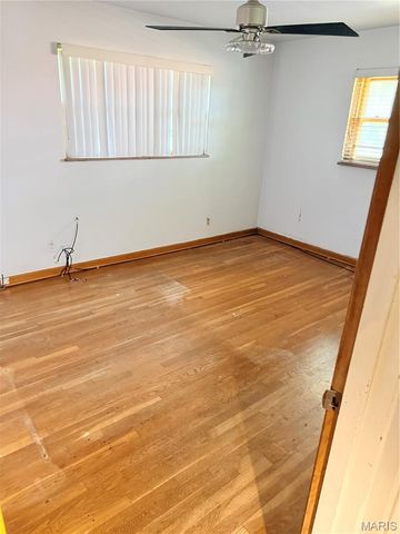 2423 Caverhill Drive, Unincorporated, MO 63136