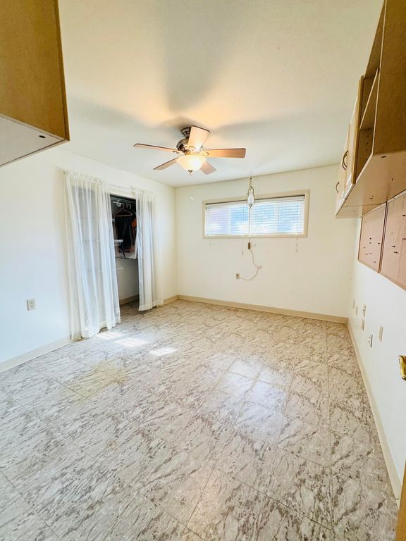 Image 11 of property listing at 5702 Fruitland Farm Road, San Angelo, TX 76903