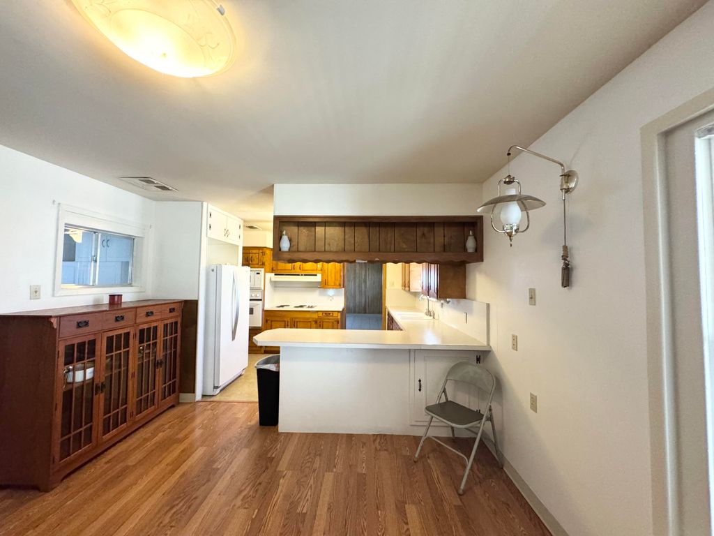 Image 6 of property listing at 5702 Fruitland Farm Road, San Angelo, TX 76903