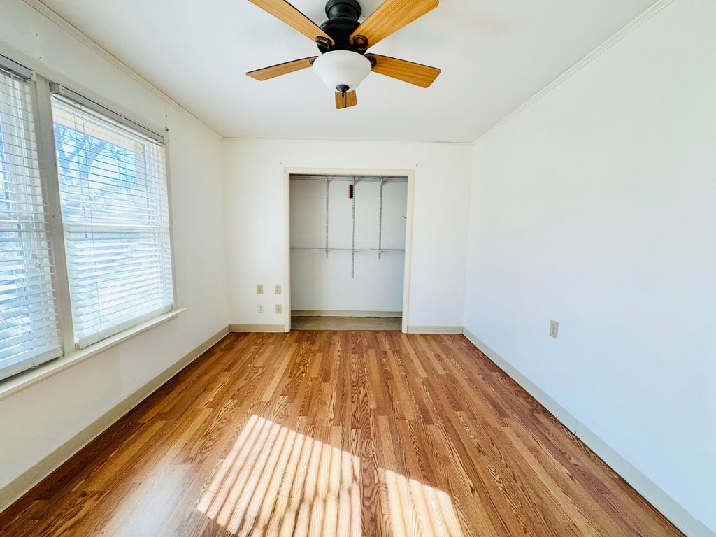 Image 9 of property listing at 5702 Fruitland Farm Road, San Angelo, TX 76903