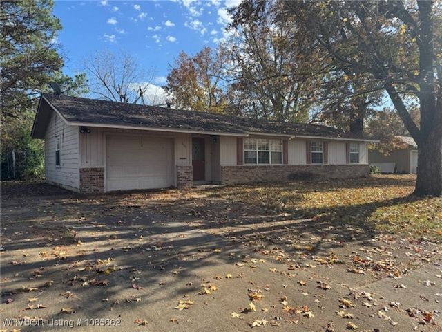 408 S Cherry Street, Sallisaw, OK 74955