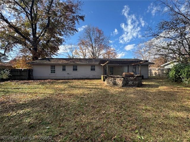 408 S Cherry Street, Sallisaw, OK 74955