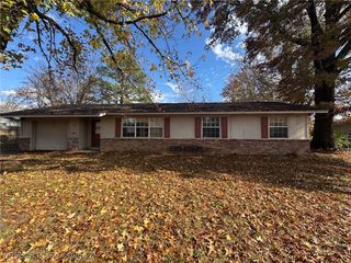 408 S Cherry Street, Sallisaw, OK 74955
