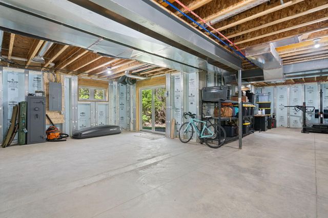 2248 Foss Street, Ann Arbor, MI 48103