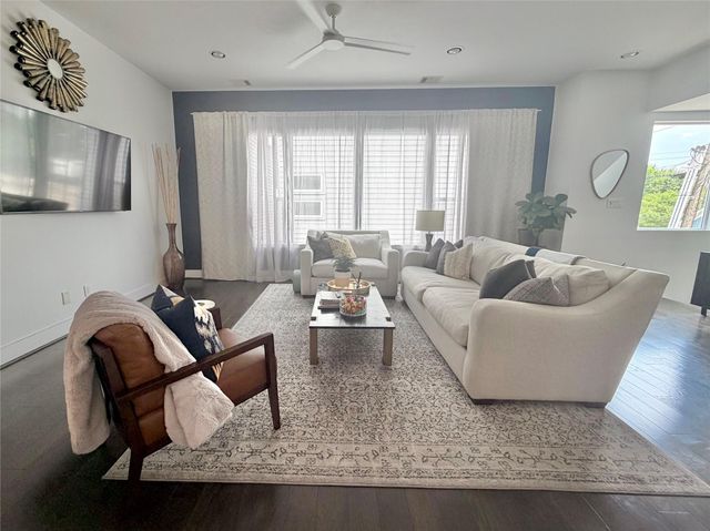 3311 Baer Street, Houston, TX 77020