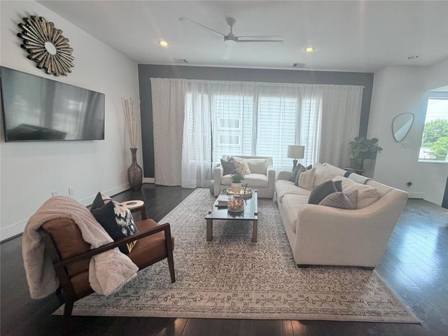 3311 Baer Street, Houston, TX 77020