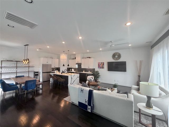3311 Baer Street, Houston, TX 77020