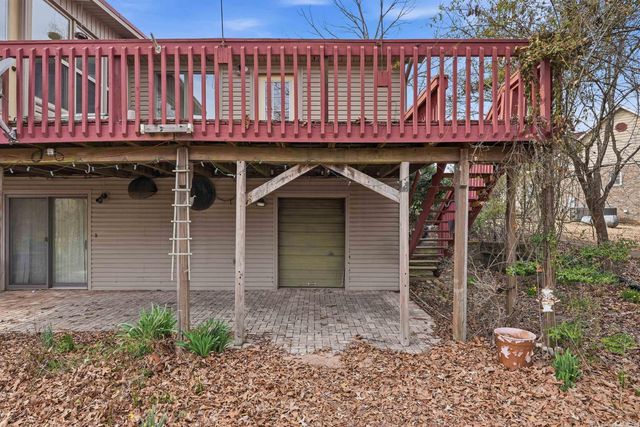 110 Fairway Ct, Hot Springs, AR 71913