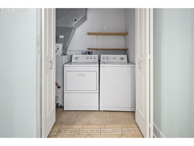 196 Se Spokane st 110, Portland, OR 97202