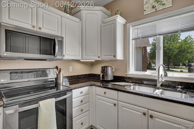 1521 Rio Grande Court, Flint, MI 48532