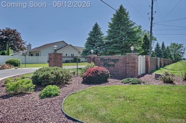1521 Rio Grande Court, Flint, MI 48532