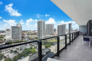 68 SE 6th St 2104, Miami, FL 33131