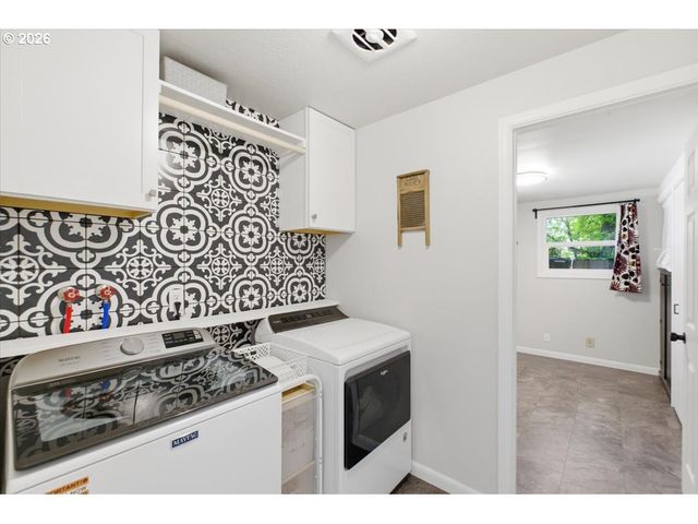 1895 AERIAL Way, Salem, OR 97302