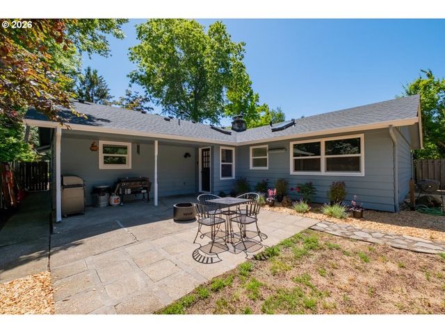 1895 AERIAL Way, Salem, OR 97302