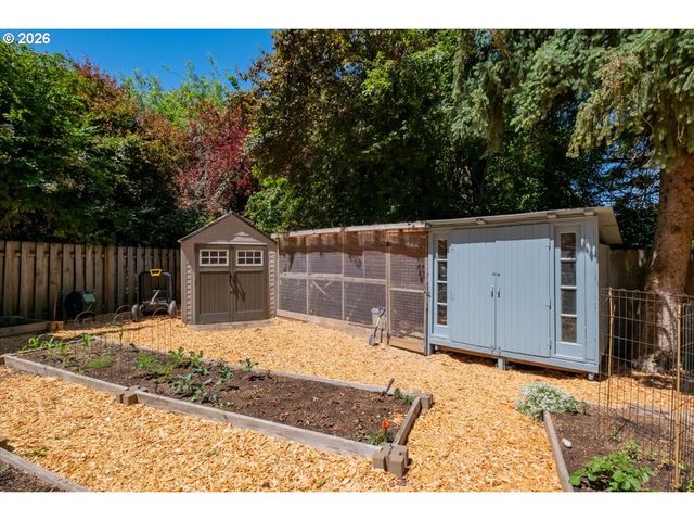 1895 AERIAL Way, Salem, OR 97302