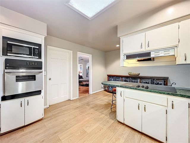 415 HERMITAGE DRIVE, Altamonte Springs, FL 32701