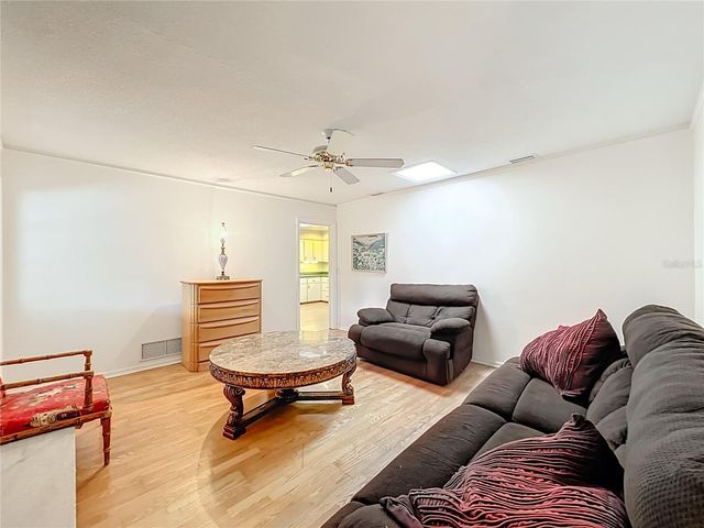 415 HERMITAGE DRIVE, Altamonte Springs, FL 32701