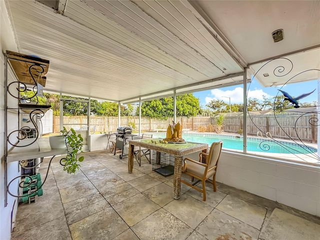 415 HERMITAGE DRIVE, Altamonte Springs, FL 32701